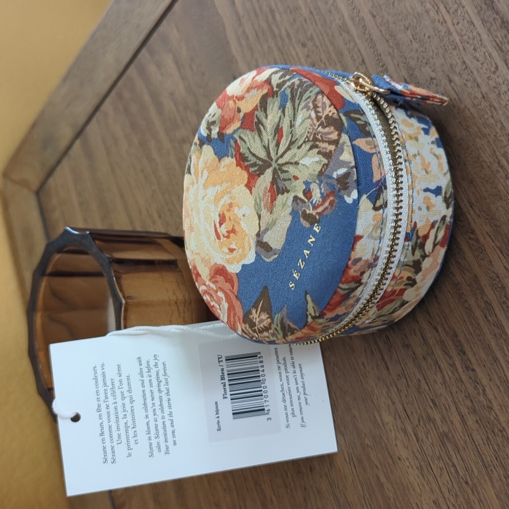 Sezane jewellery case  🩷